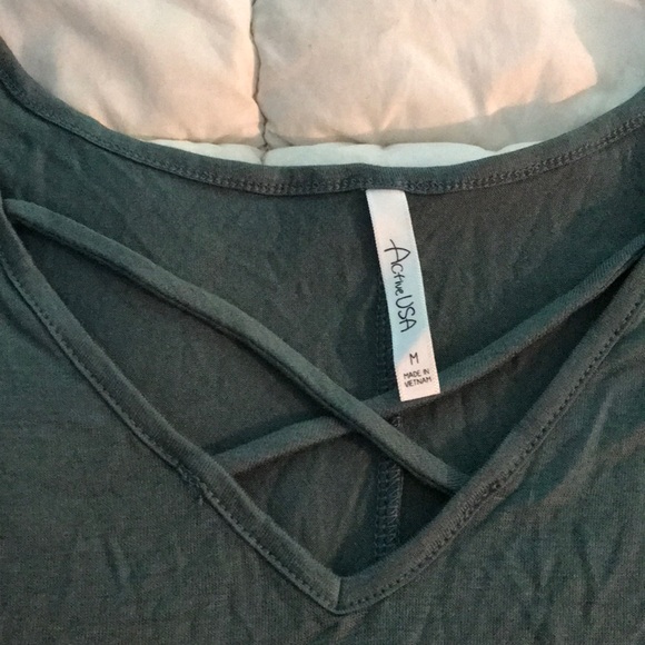 Active USA green short sleeve top - Picture 2 of 3